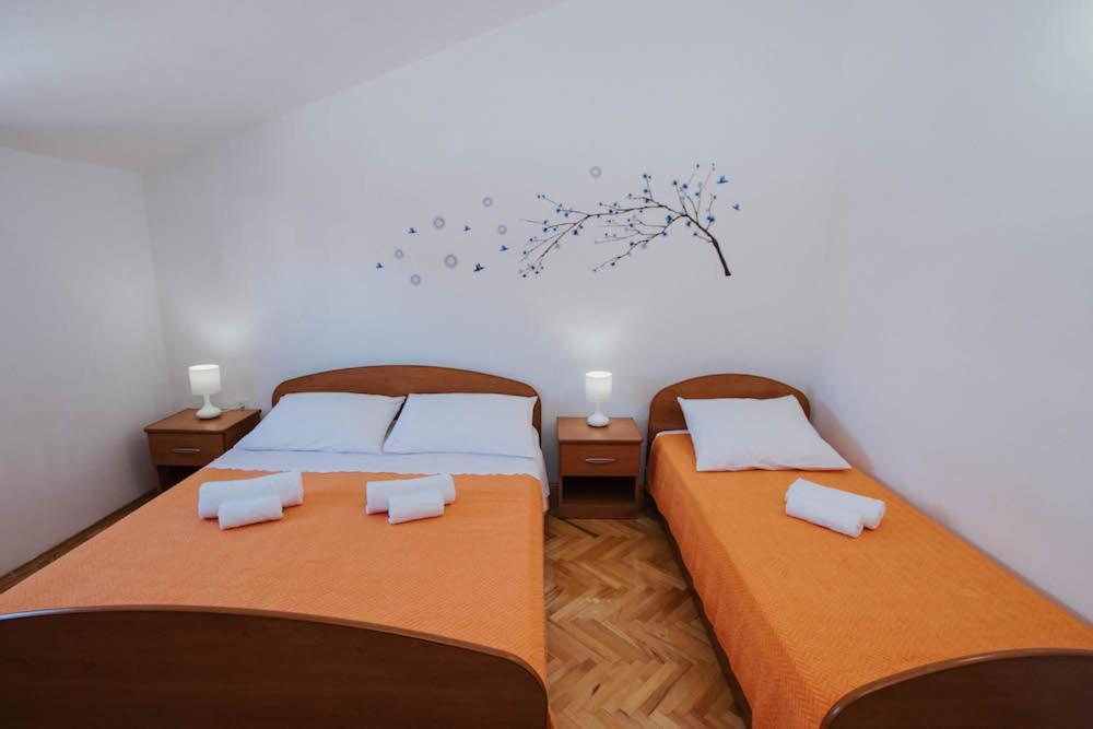 Apartman Relax 2 Zaboric Exterior photo